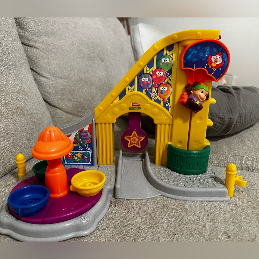 Fisher-Price Little People Fun Park Playset